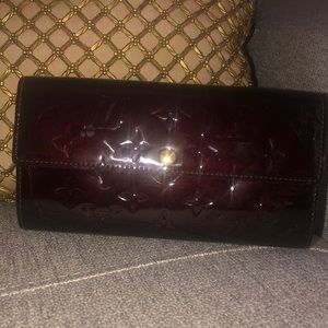 Louis Vuitton Vernis Sarah wallet